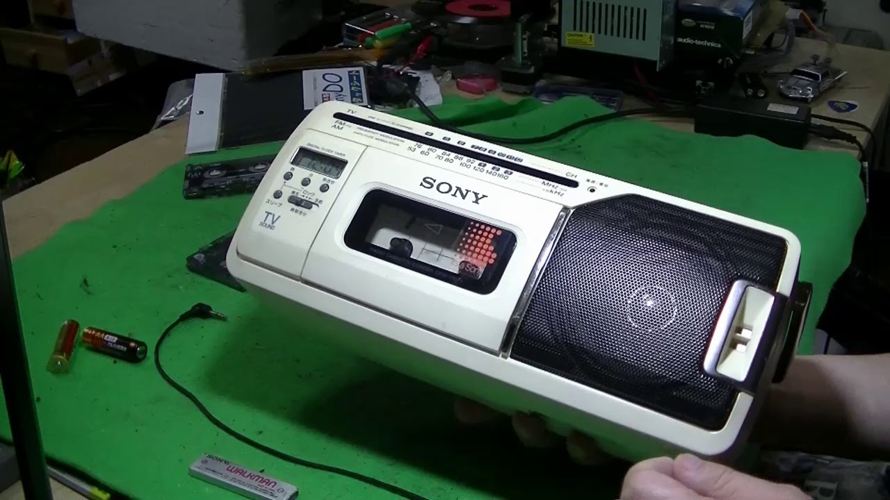 SONY 1989年 ラジカセ CFM-170TVを直しまいた - YouTube