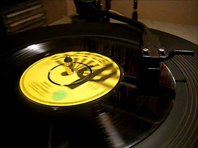 Lloyd Parks - Mafia - Reggae 45 rpm - YouTube