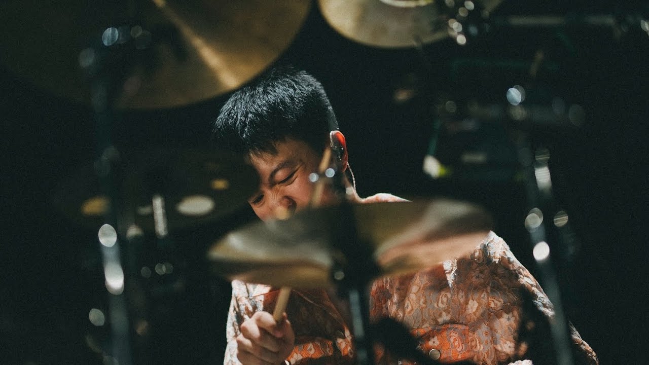 大象體操Elephant Gym _ 女巫 Witches【Official Live Video from THE