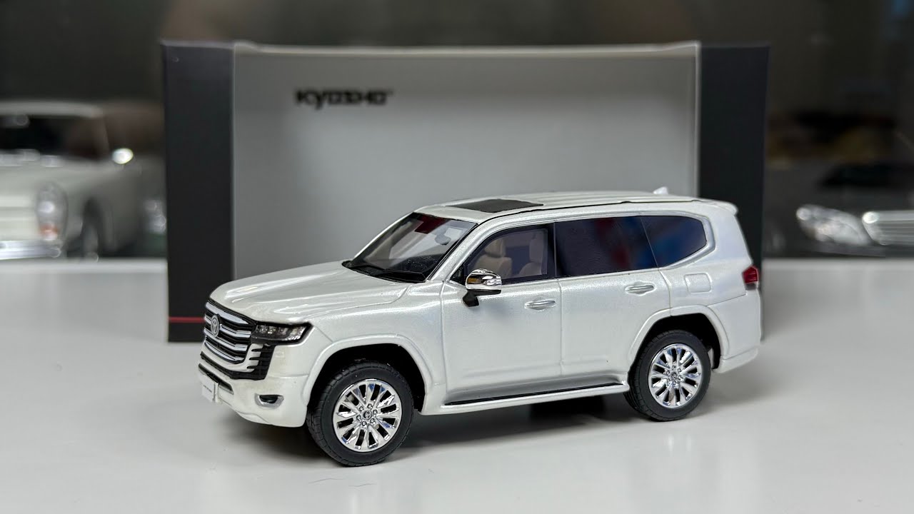 TOYOTA Landcruiser ミニカー 3000個限定 TOYOTA Landcruiser ミニカー