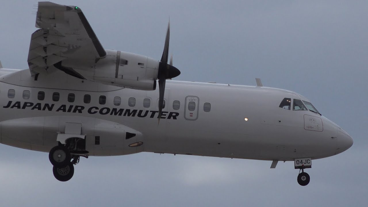 Japan Air Commuter ATR 42-600 JA04JC Landing and Takeoff [FUK/RJFF
