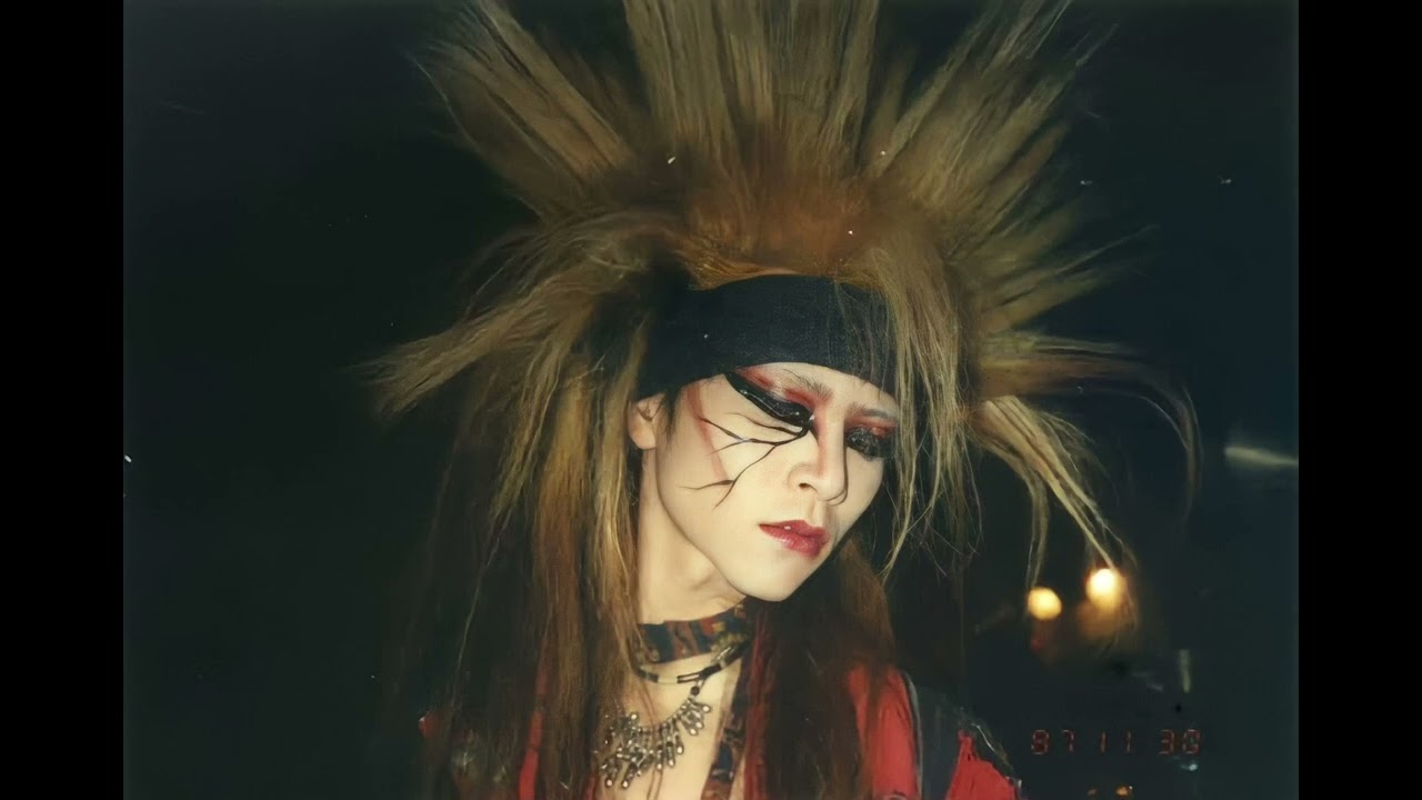 横須賀サーベルタイガー / VAMPIRE. 「hide」 - YouTube