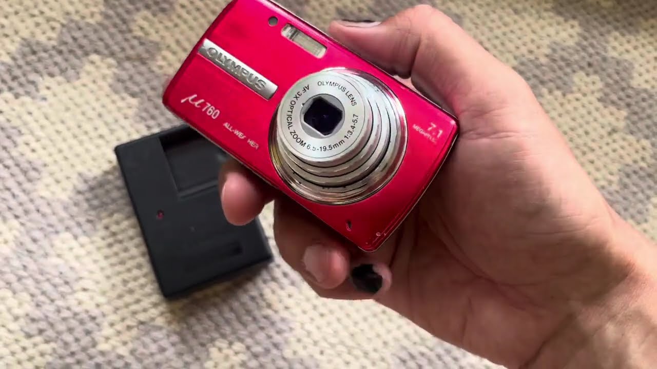 Olympus RED mju 760 all weather old digital photo camera 7.1 Mpx