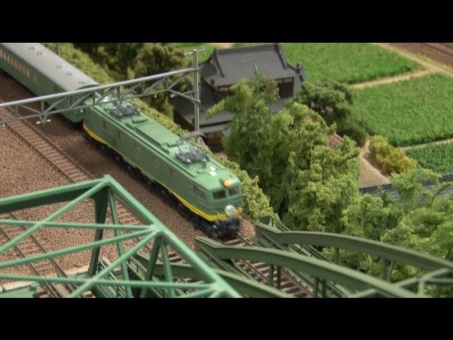 Nゲージ・鉄道模型 KATO 特急「つばめ」青大将 - YouTube