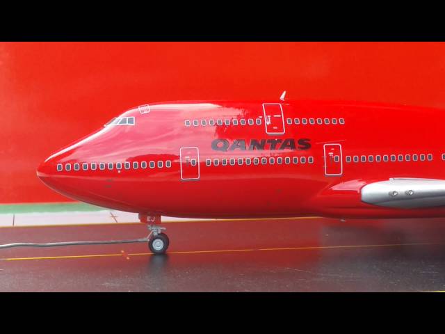 JC Wings 200 Qantas B747-400(All Red Livery)Review - YouTube