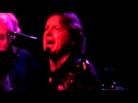 Uk reunion live in tokyo - YouTube