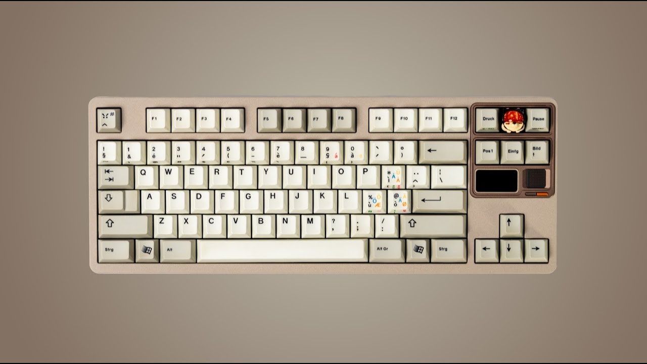 Build & Typing: QK80 mkii by Qwertykeys - YouTube