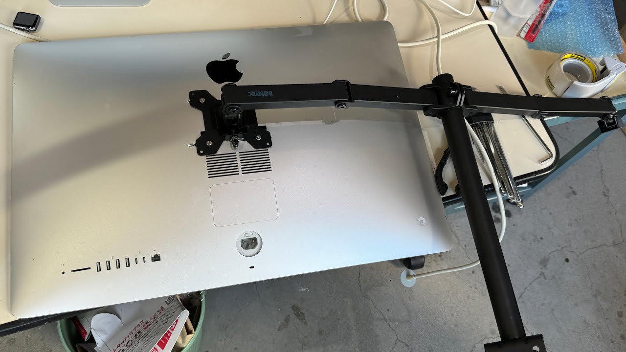 iMac 2017 27inch 自作350円ボルトナットVESAマウントアダプタ設置修理