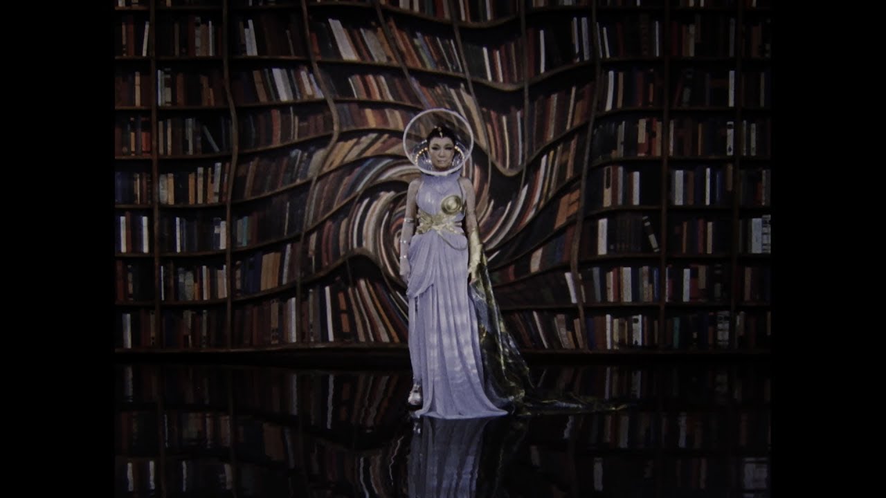 松任谷由実 - 宇宙図書館 - YouTube