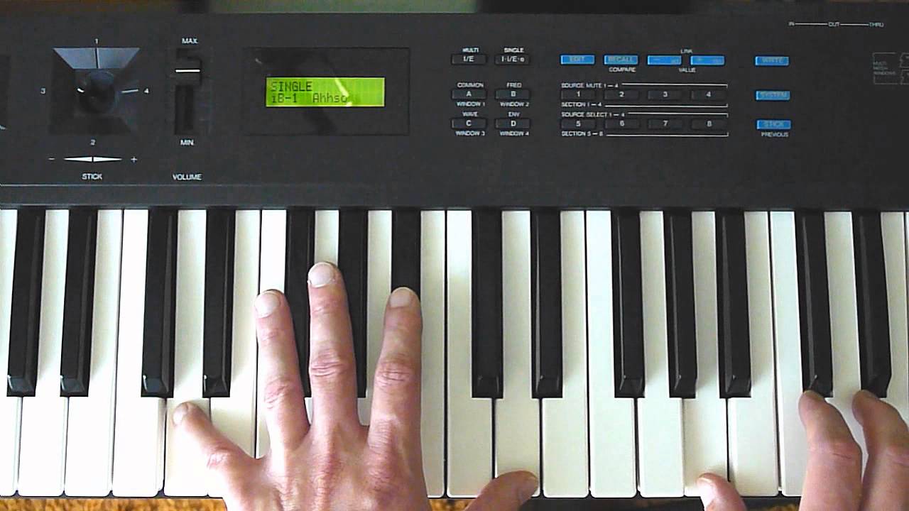 KAWAI 80年代シンセK1 + ROMカード KAWAI 80年代シンセK1 + ROMカード