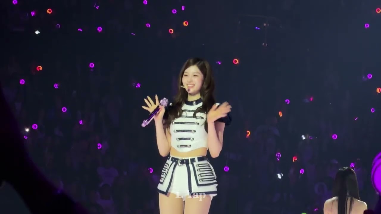 TWICE Member Introductions @ 'This Is For' World Tour: Los Angeles