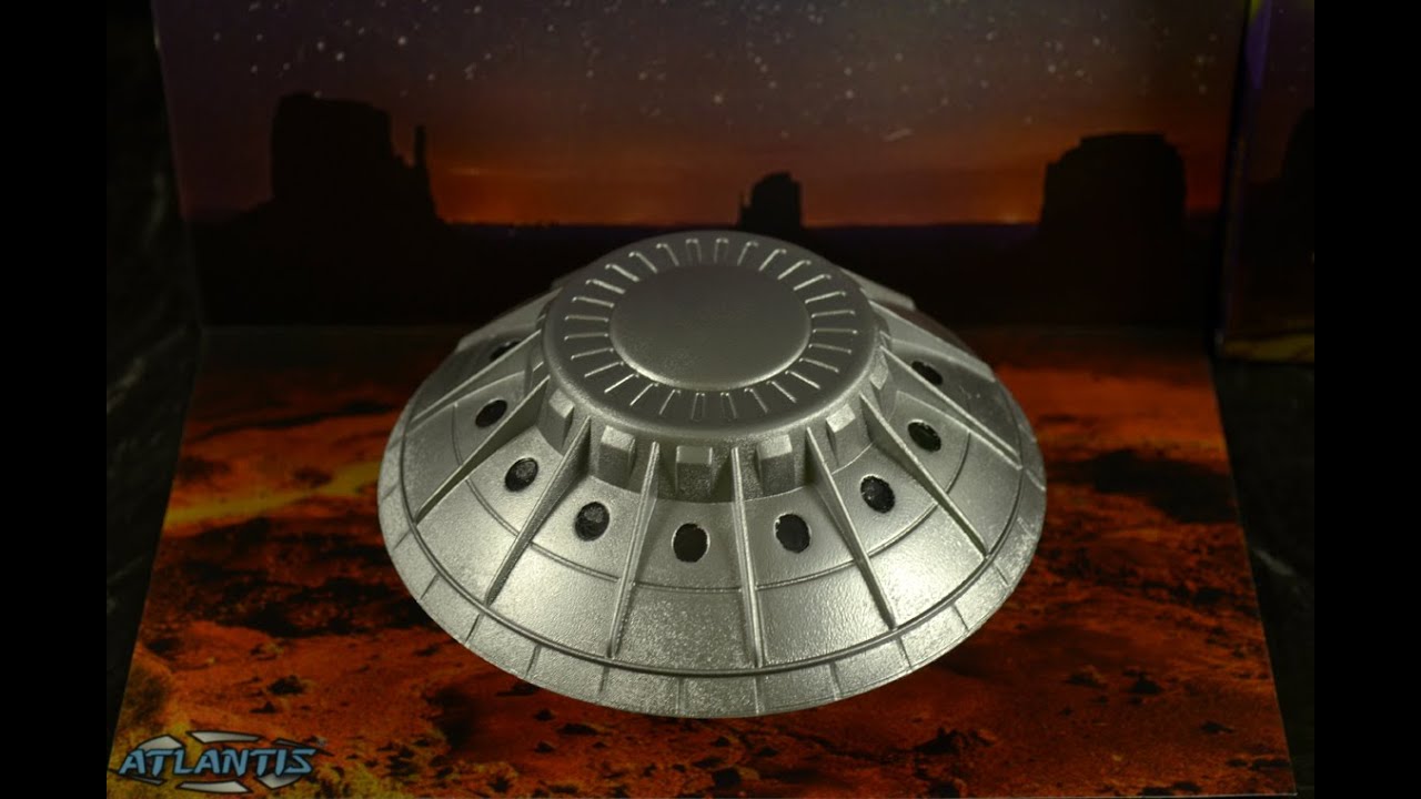 Atlantis Models UFO Encounters Monument Valley | Model Kits Review