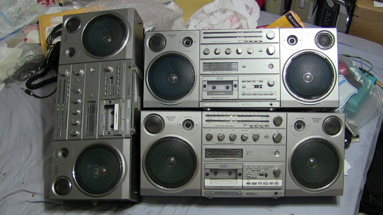 Philips D8514 Magnavox D8523 Try to make one out of two Shameful