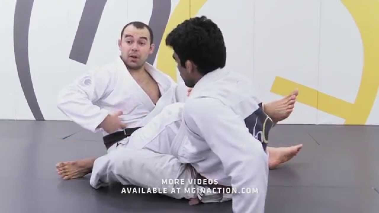 Dean Lister's Heel Hook Escape - YouTube