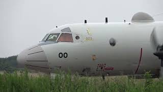 4K】悪天候の中 P-3C対潜哨戒機‼️展示飛行海上自衛隊八戸航空基地