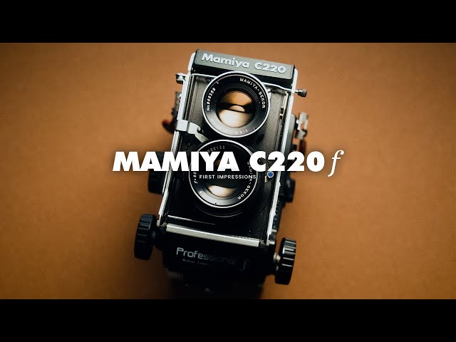 Mamiya C220 F with 80mm + 55mm Lens | First Impression - YouTube