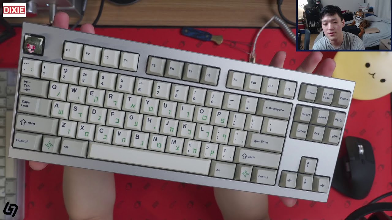 Geonworks F1-8X (silver) Build Stream - YouTube