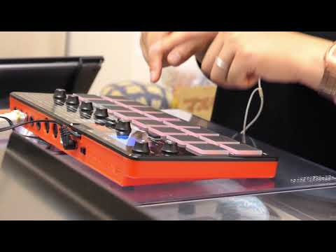 AKAI MPX16 生徒さん演奏模様【VIBESRECORDS サンプラー教室】 - YouTube