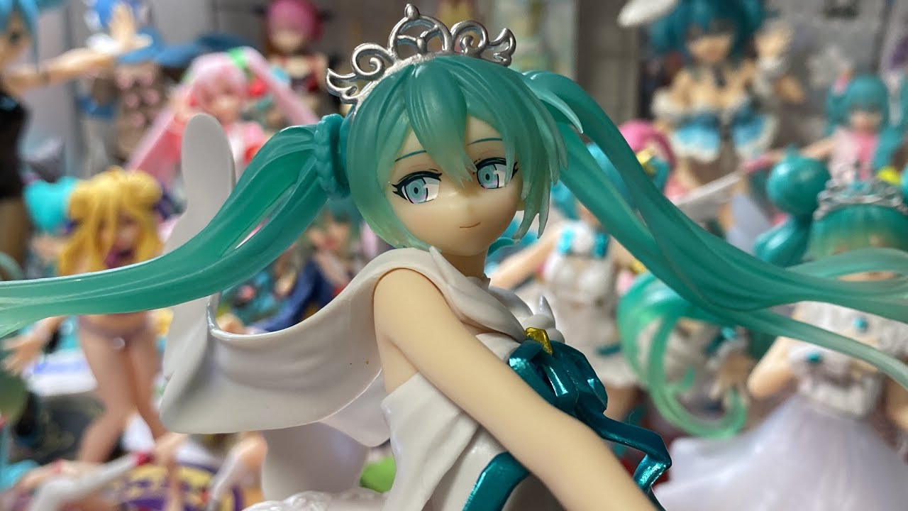 初音ミク】15周年フィギュア スオウVer.【開封動画】 - YouTube