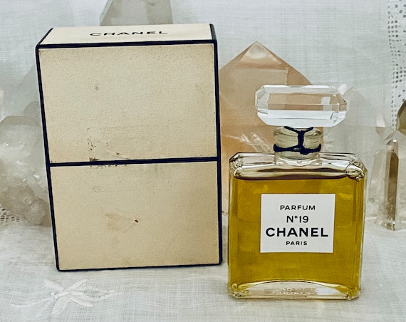 Chanel, No. 19, 28 Ml. or 1 Oz. Flacon, Parfum Extrait, 1970, 1988