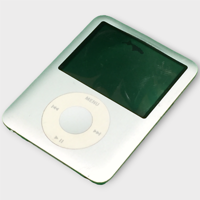 Apple iPod Nano 3rd Gen A1236 8GB Silver for Parts - Smashed LCD