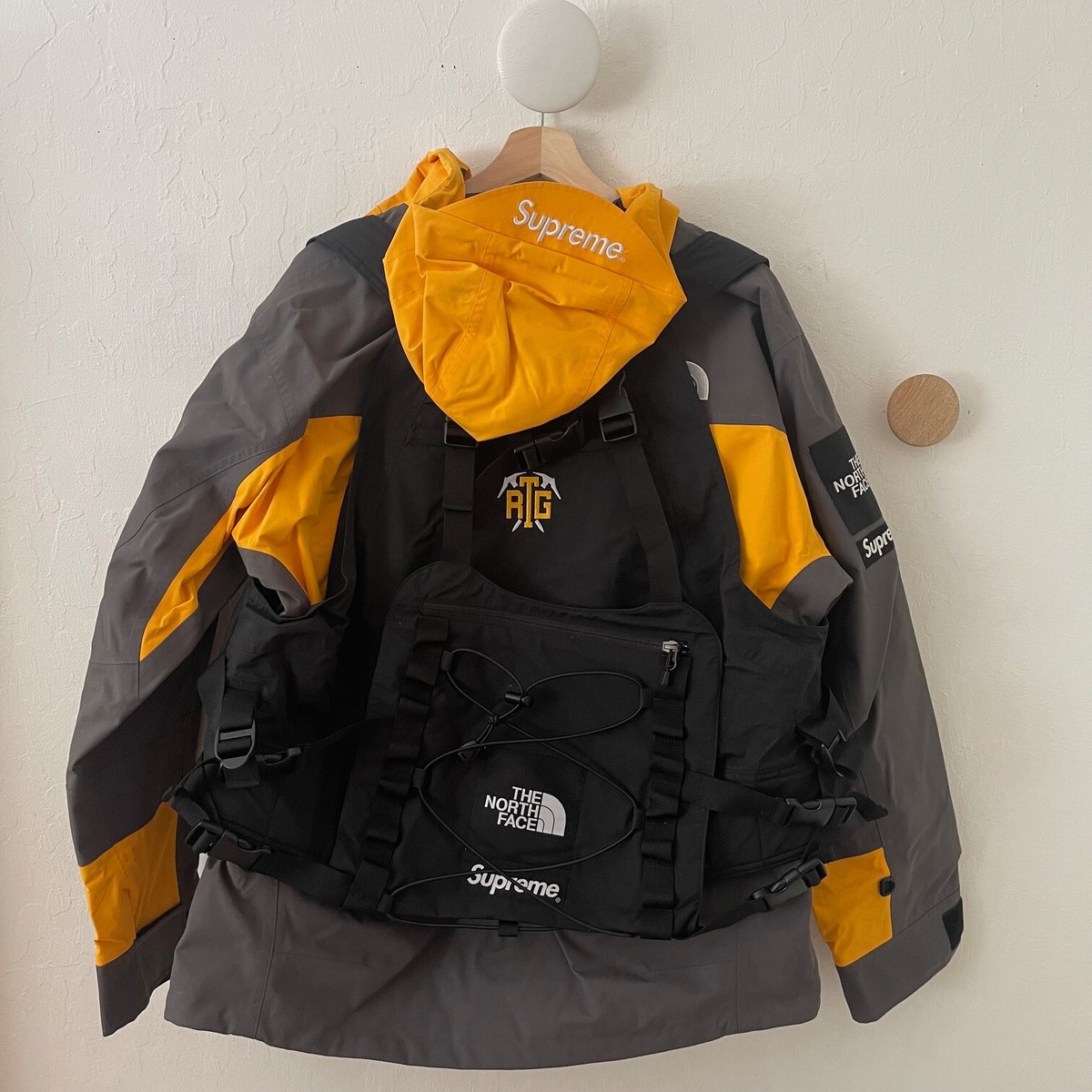 SUPREME x THE NORTH FACE RTG Jacket + Vest M Gold Gore-Tex Multi