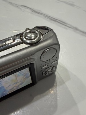 Fujifilm FinePix A Series A610 6.3 MP Digital Camera - Silver for