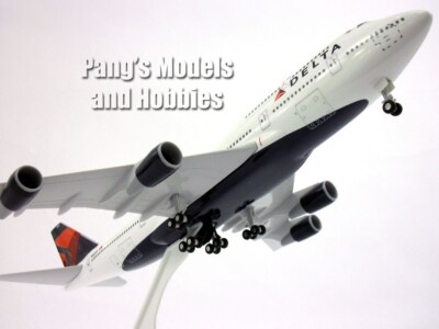 Boeing 747-400 (747) Delta Airlines 1/200 Scale Model Airplane by