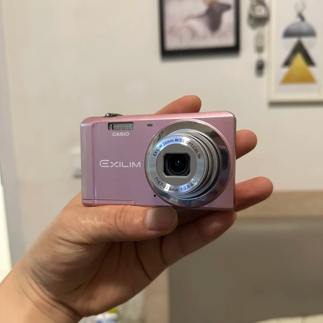 Casio EXILIM EX-ZS5 Digital Camera 5x Optical Zoom 14.1 MP English