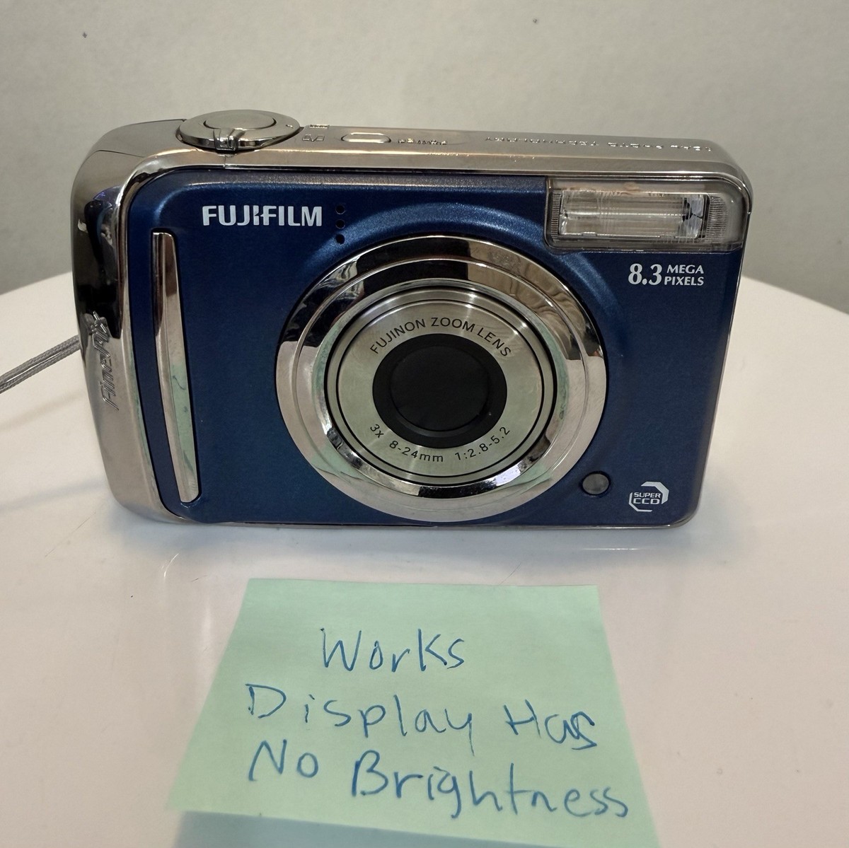 Fujifilm FinePix A805 Digicam 8.3MP Digital Camera Point & Shoot