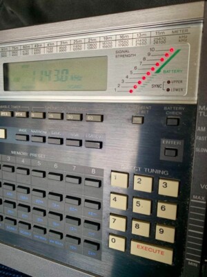 SONY ICF-2001D Multi-Band Receiver FM AM SW AIR Synchronous AM