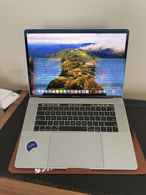 2018 Apple MacBook Pro 15 inch Laptop - 32GB RAM 1TB MEMORY
