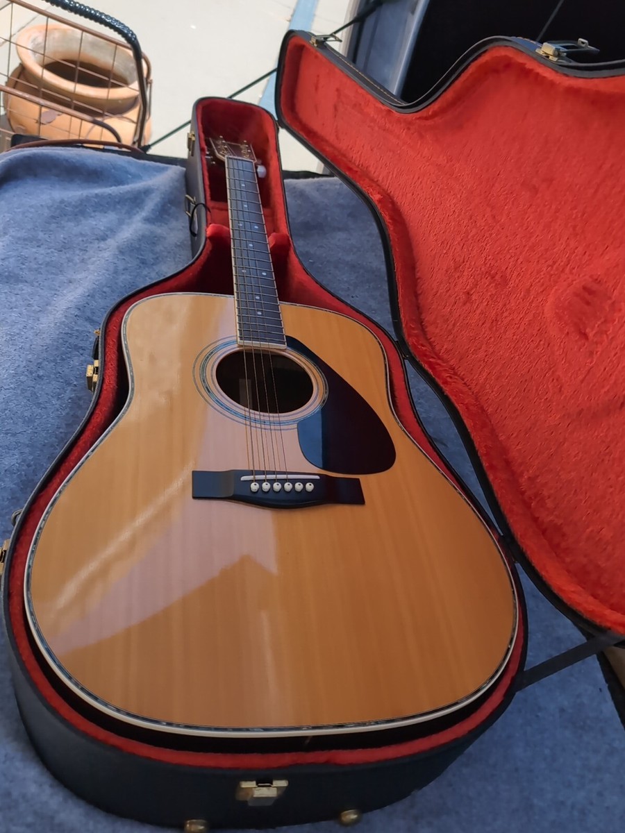 Yamaha Fg 300d Acoustic Guitar Made In Japan With A Phenomenal