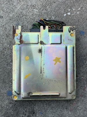 1984-1985 NISSAN 300ZX ENGINE COMPUTER MODULE ECU ECM PCM | A18