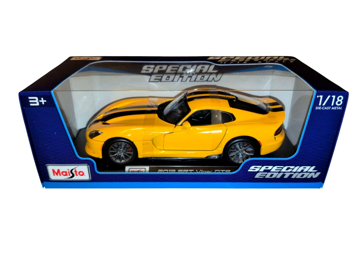 Maisto 1:18 Scale 2013 SRT Viper GTS Diecast Vehicle s G165c