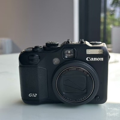 Canon Power Shot G12 Digital Camera 10 MP 5x Optical Zoom with