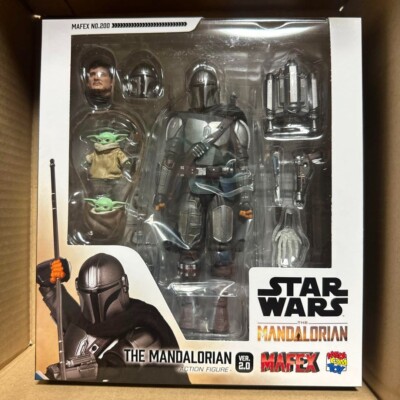 Medicom Toy Mafex No.200 The Mandalorian Ver. 2.0 ABS PVC Action