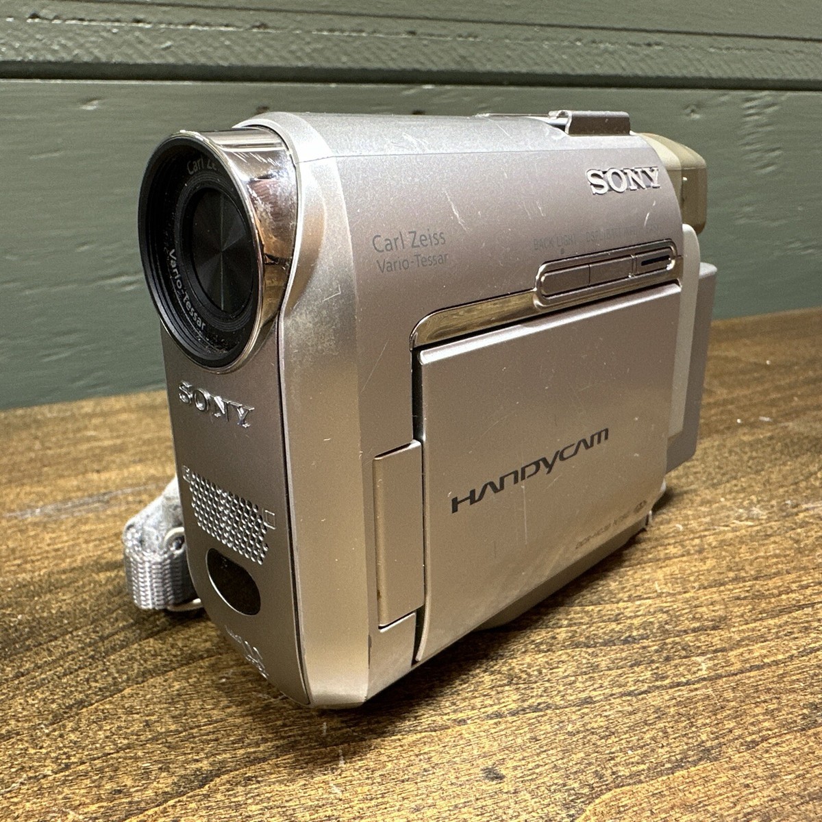 Sony Handycam DCR-HC30 Mini DV Camcorder w/ Battery PARTS ONLY | eBay