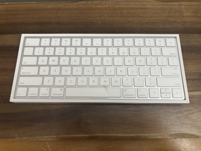 Fair || APPLE Wireless Magic Keyboard 2 || A1644 EMC 2815