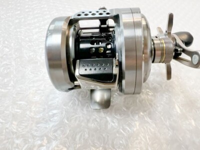Shimano CALCUTTA CONQUEST BFS HG Right Hand Bait Casting Reel | eBay