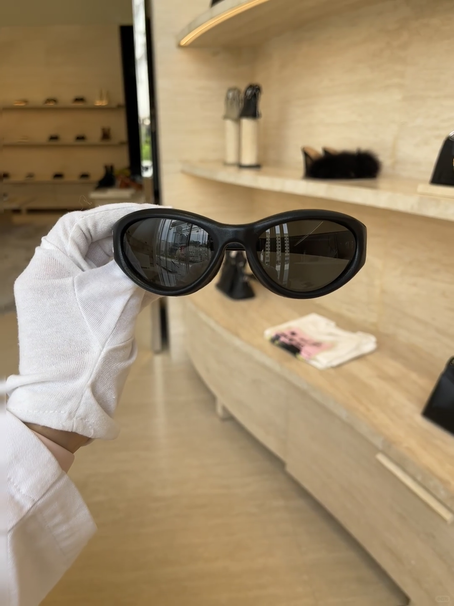 GentleMonster Sunglasses Maison Margiela - MM105 L01 Black Frame