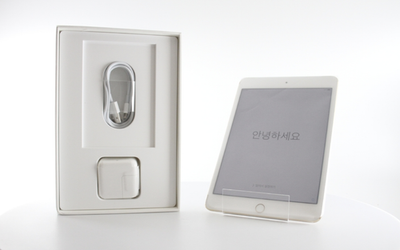 Apple iPad mini 3 A1599 128 GB, Wi-Fi, 7.9 in - Silver/White for