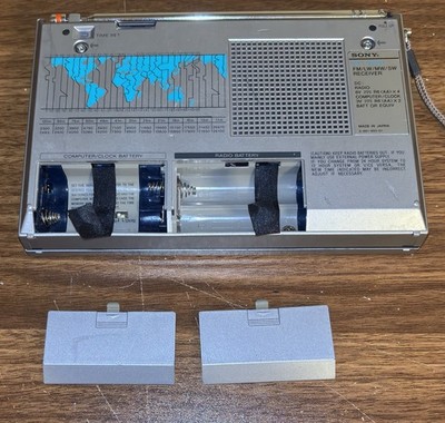 VINTAGE WORKING SONY ICF-7600D Radio Synthesized Receiver SEE