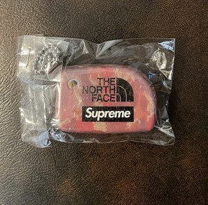 Supreme Floating Keychain | eBay