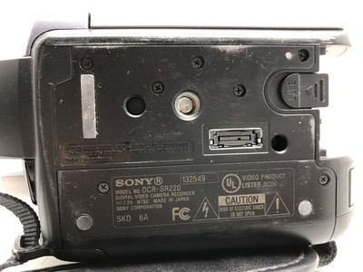 SONY SUPER STEADY SHOT DCR-SR220 HANDYCAM DIGITAL COMPACT