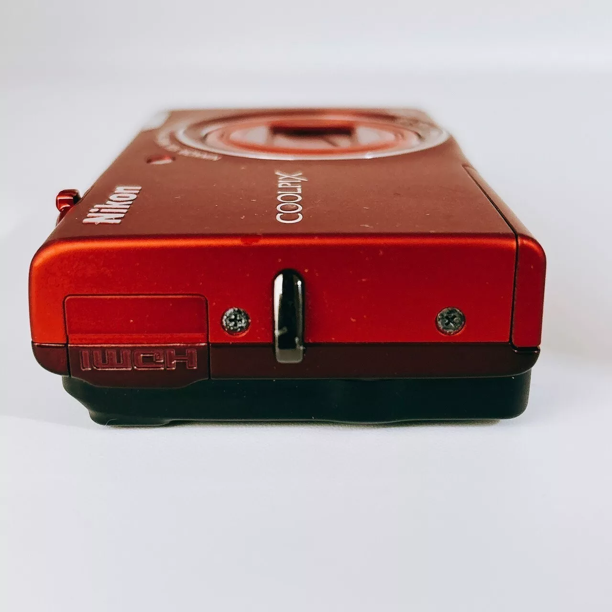 Nikon COOLPIX S6200 16.0MP Digital Camera 10 x Optical Zoom - Red