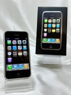 Apple iPhone 1st Generation 2G 16 GB AT&T A1203 (GSM) iOS 1.1.4