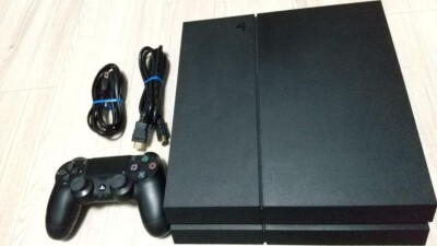 Sony PlayStation 4 PS4 Jet Black Original 500GB Console