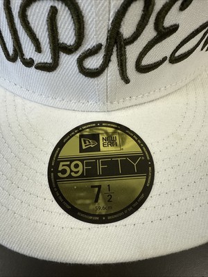 Supreme x New Era 59FIFTY Fitted Hat White Black Logo Size 7 1/2