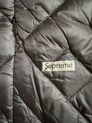 Supreme Spellout Quilted Lightweight Down Jacket Men's size Medium